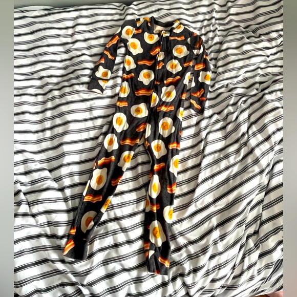 ๐ผ๐น๐ฑ ๐ป๐ฎ๐๐ - ๐ฏ๐ ๐ฃ๐ท'๐ ๐ฅ๐ณ - Picture 1 of 4